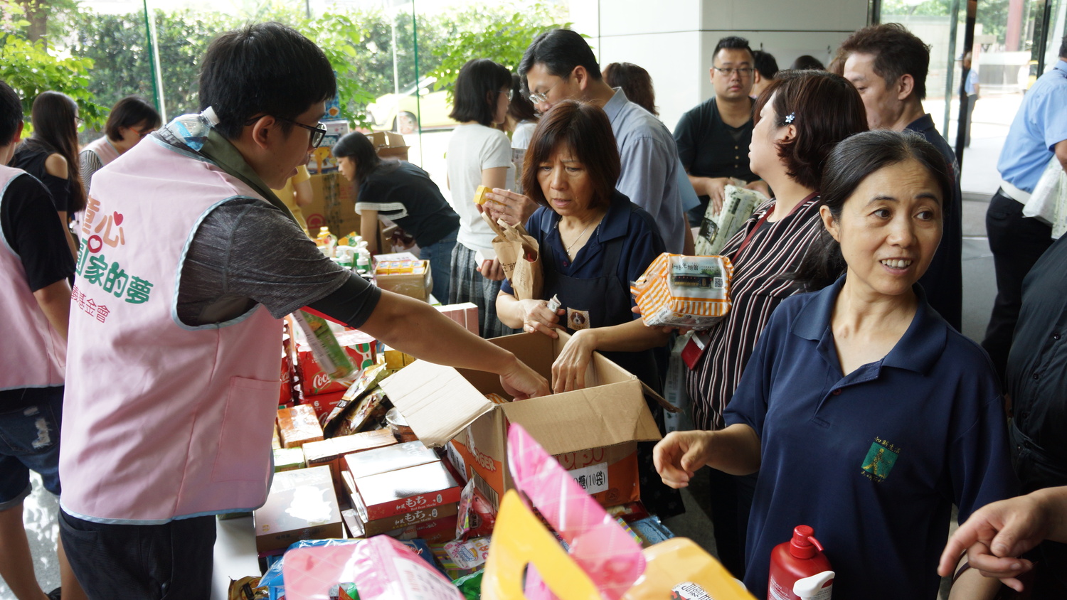 Organizing a Charity Sale with a Children's Home
